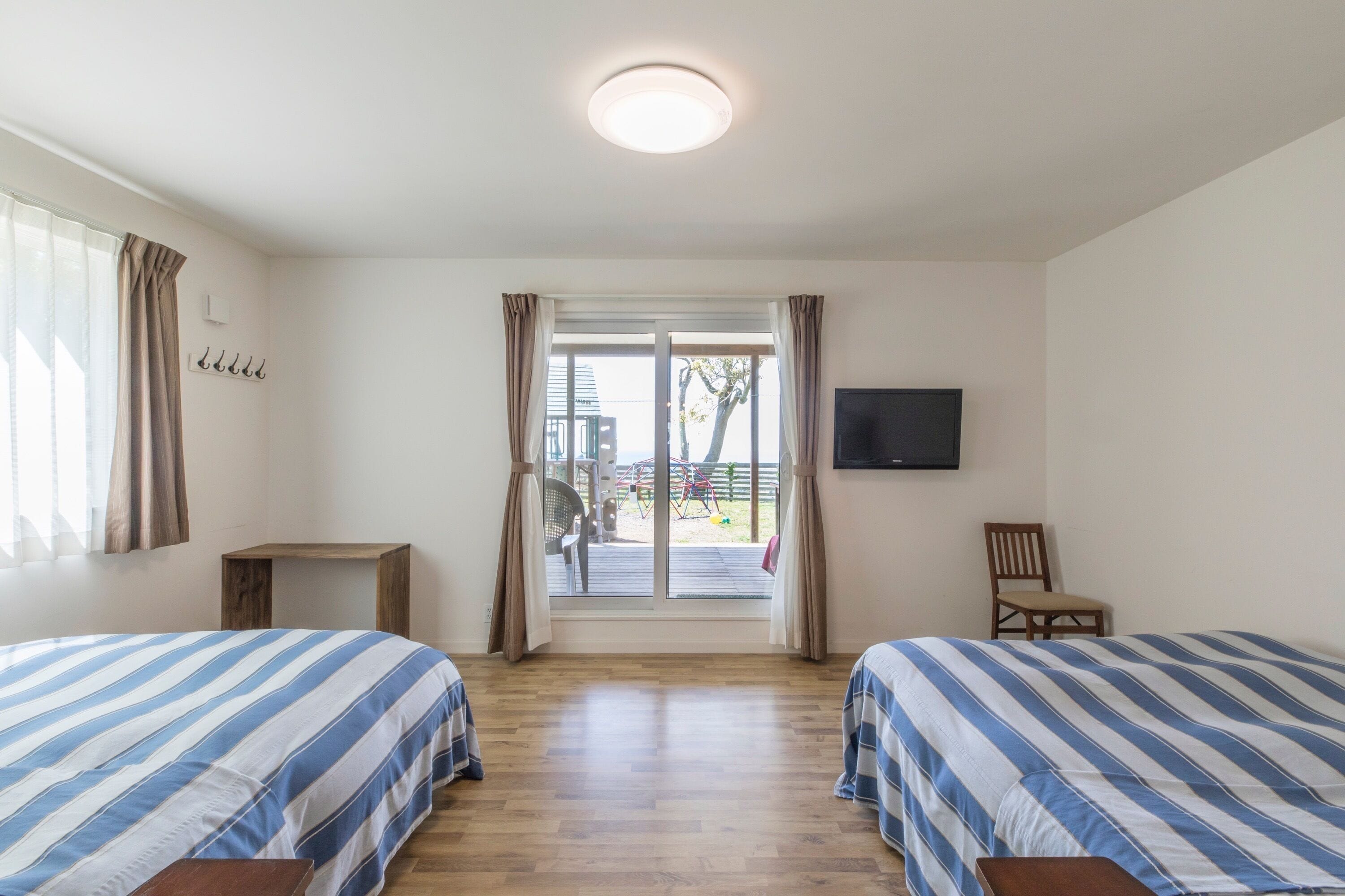 Hus (TEA TREES 2) | 1 soverom, dundyner, strykejern/-brett og wi-fi (inkludert)