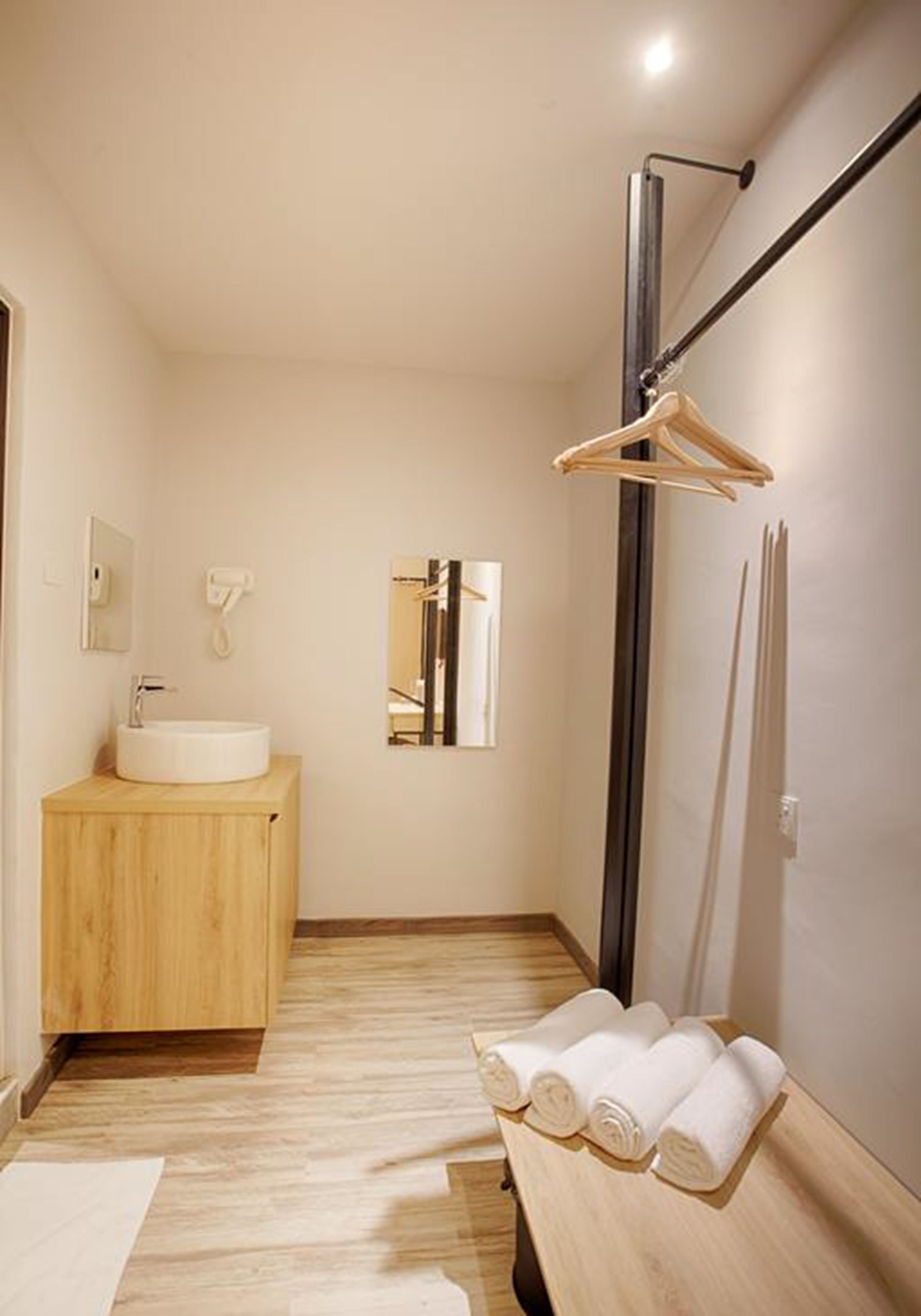 family room | room amenity