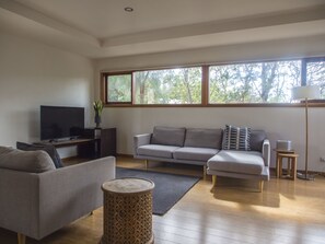 Living area - Freycinet Studios - Nook (Coles Bay)