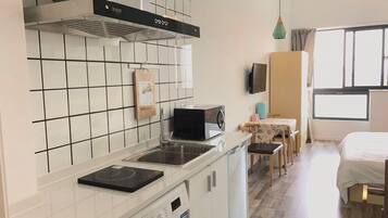 Standard Double Room | Private kitchenette