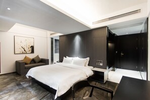 Deluxe Double Room with Bathtub - Niuguanjia Modern Guest House (Zhangjiajie)