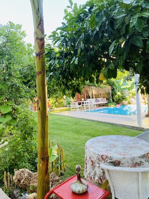 Property grounds - Sarı Köşk Butik Hotel (Cesme)