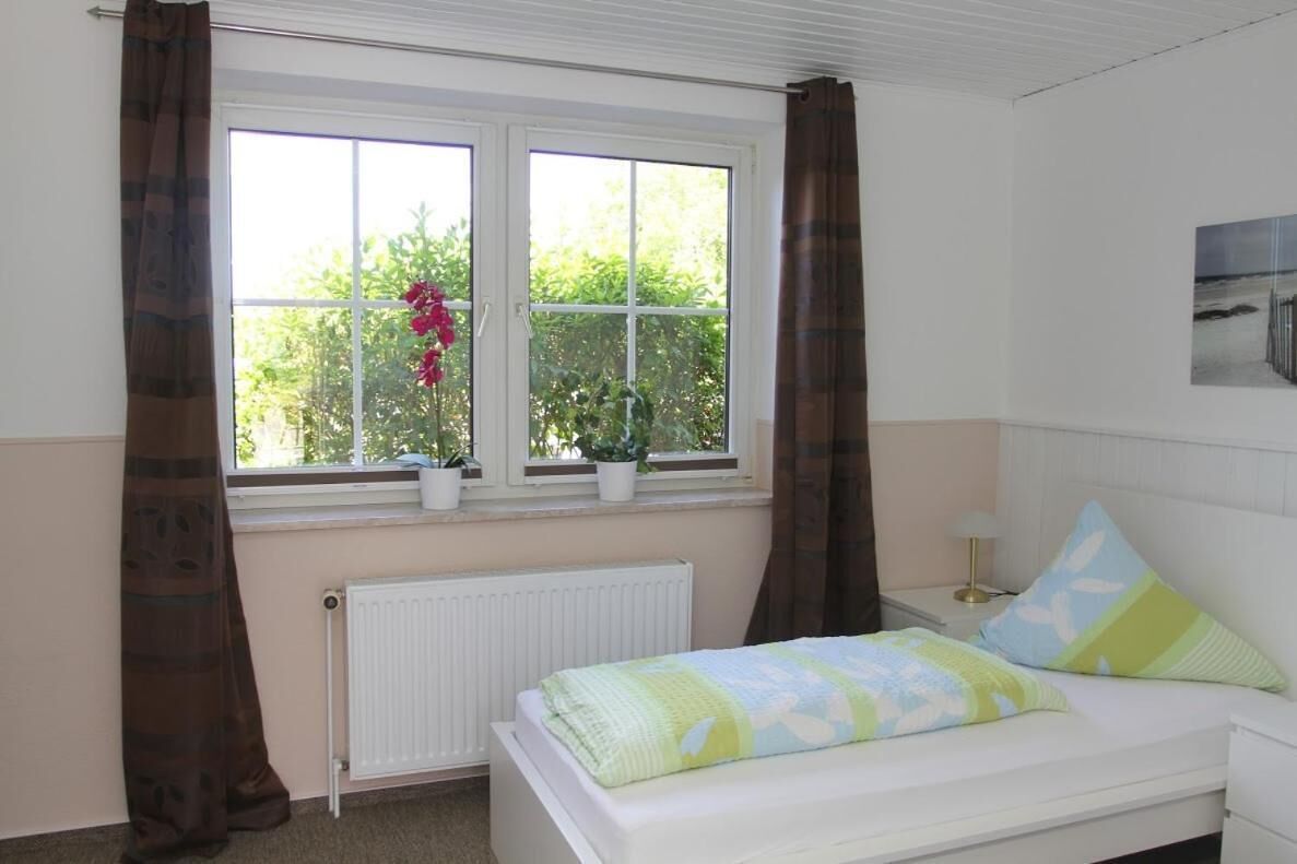 minibar, in-room safe, desk, iron/ironing board