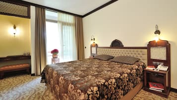 迷你吧、房內夾萬、隔音、熨斗/熨衫板