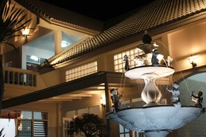 Front of property – evening/night - Home @ Hostel Kanchanaburi (Kanchanaburi)