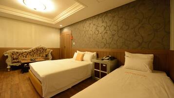 Suite (Twin) | 1 habitación, escritorio, tabla de planchar con plancha y wifi gratis