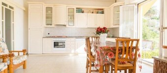 贝尔塔 & 琳达公寓酒店