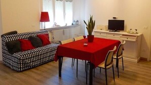 Apartment, 1 Bedroom | In-room dining - Berta & Linda Apartments (Numana)