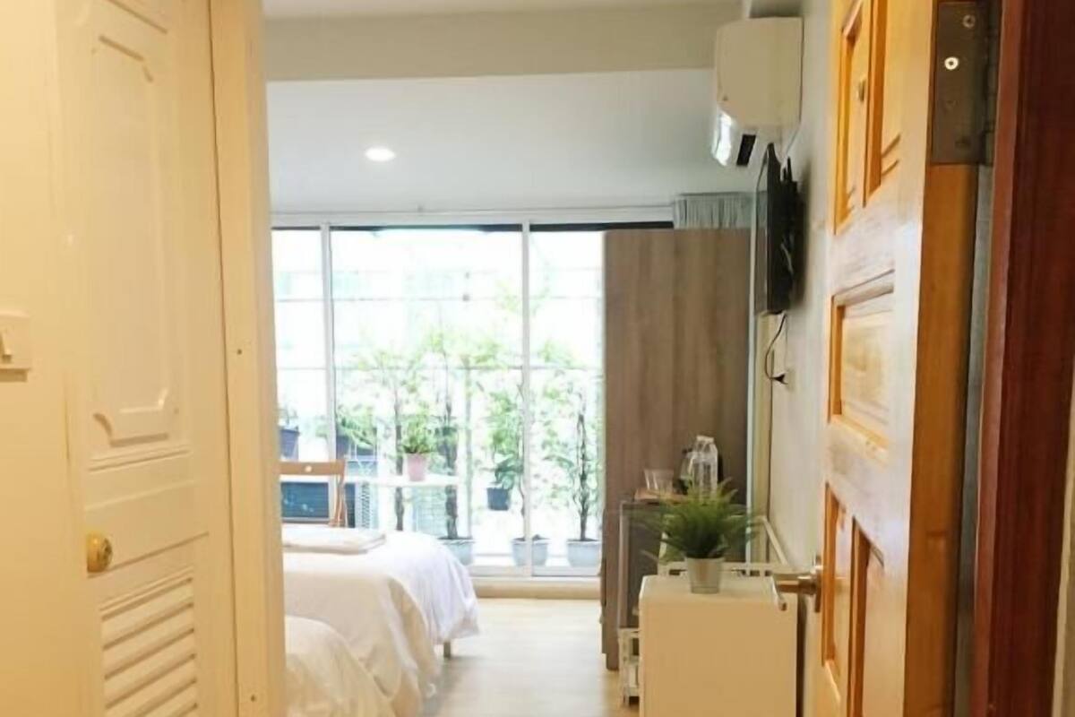 Triple Grand Deluxe With Balcony | Rollaway beds, free WiFi