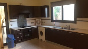 Villa, 3 Schlafzimmer, eigener Pool | Eigene Küche | Großer Kühlschrank, Mikrowelle, Ofen, Herdplatte