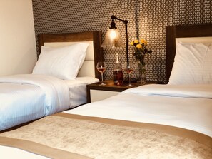Design Twin Room | Minibar, soundproofing, free WiFi - Hotel Amser (Tbilisi)