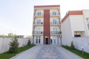 Property entrance - Hotel Amser (Tbilisi)
