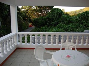 Terrace/patio - Row's Villa Self-Catering Guesthouse (Mahé Island)