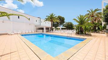 Piscina a l'aire lliure