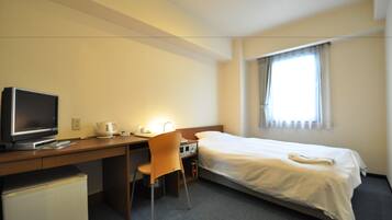 熨斗/熨板、免费 WiFi、床单