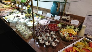 Breakfast area - Astoria City Resort (Essen)