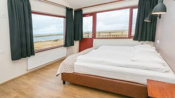 Comfort tweepersoonskamer (XL) | 1 slaapkamer, een bureau, gratis wifi, beddengoed