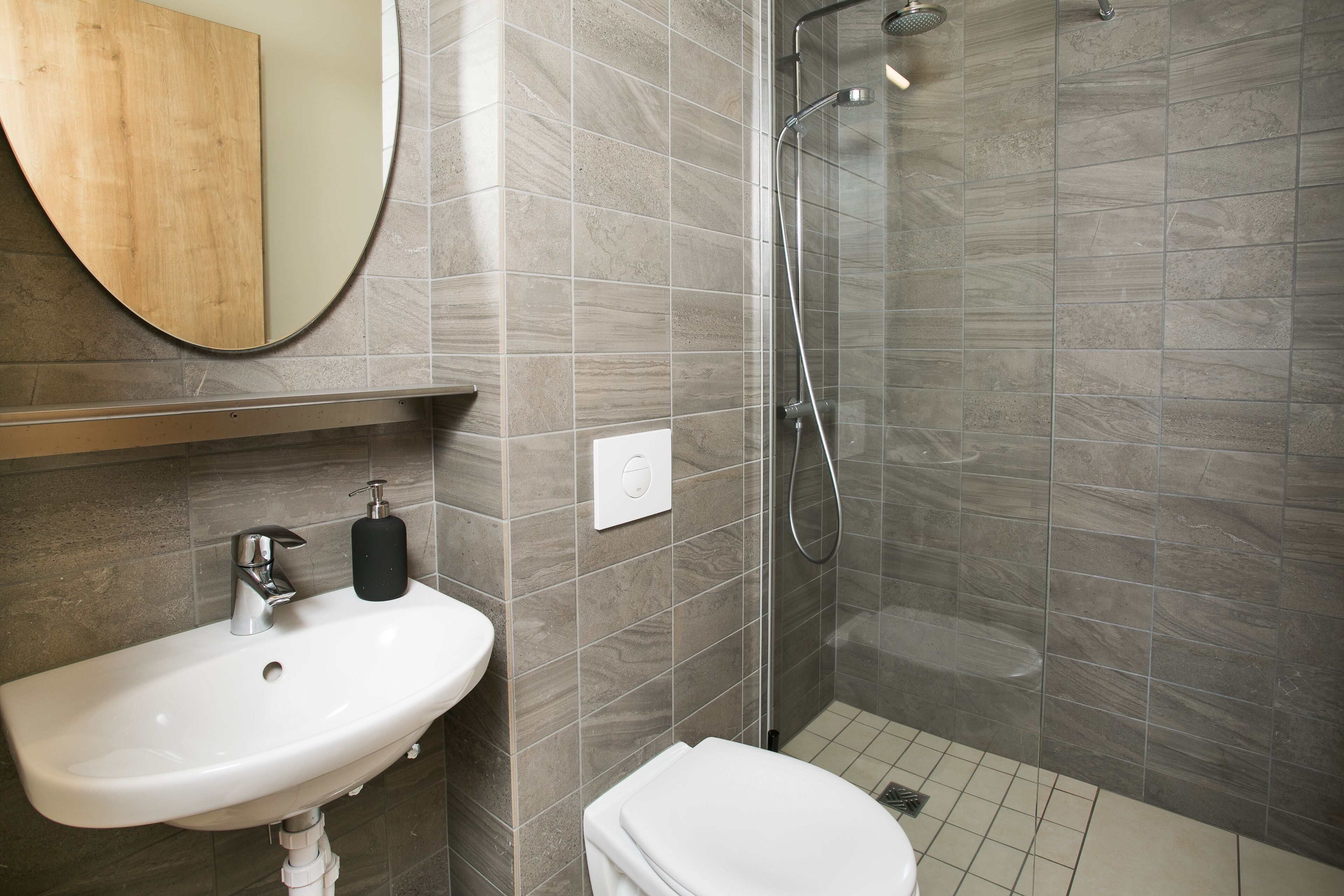 comfort double or twin room, patio | bathroom | shower, free toiletries, hair dryer, towels