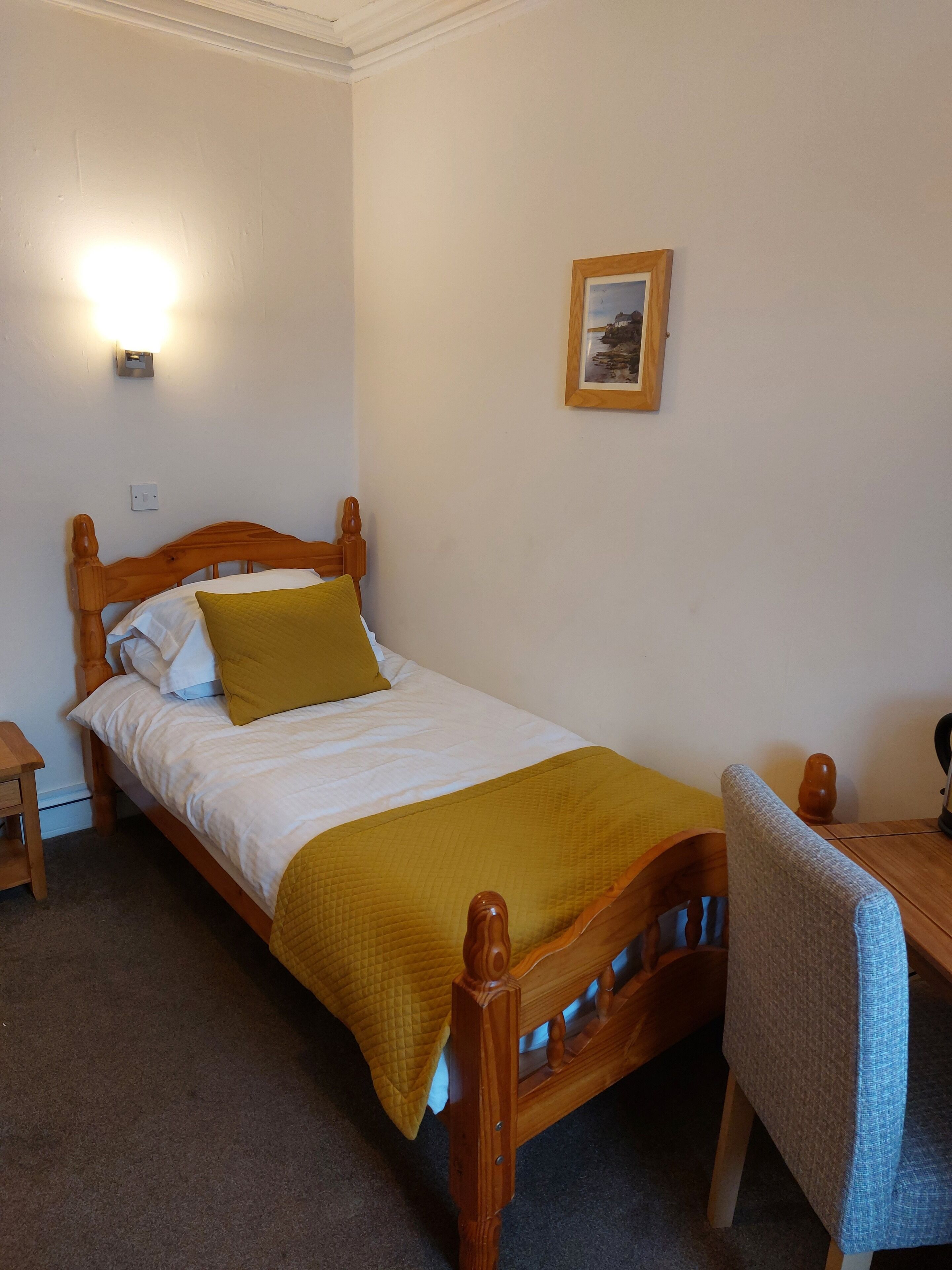 rm5, single, garden view | 1 bedroom, premium bedding, laptop workspace, iron/ironing board