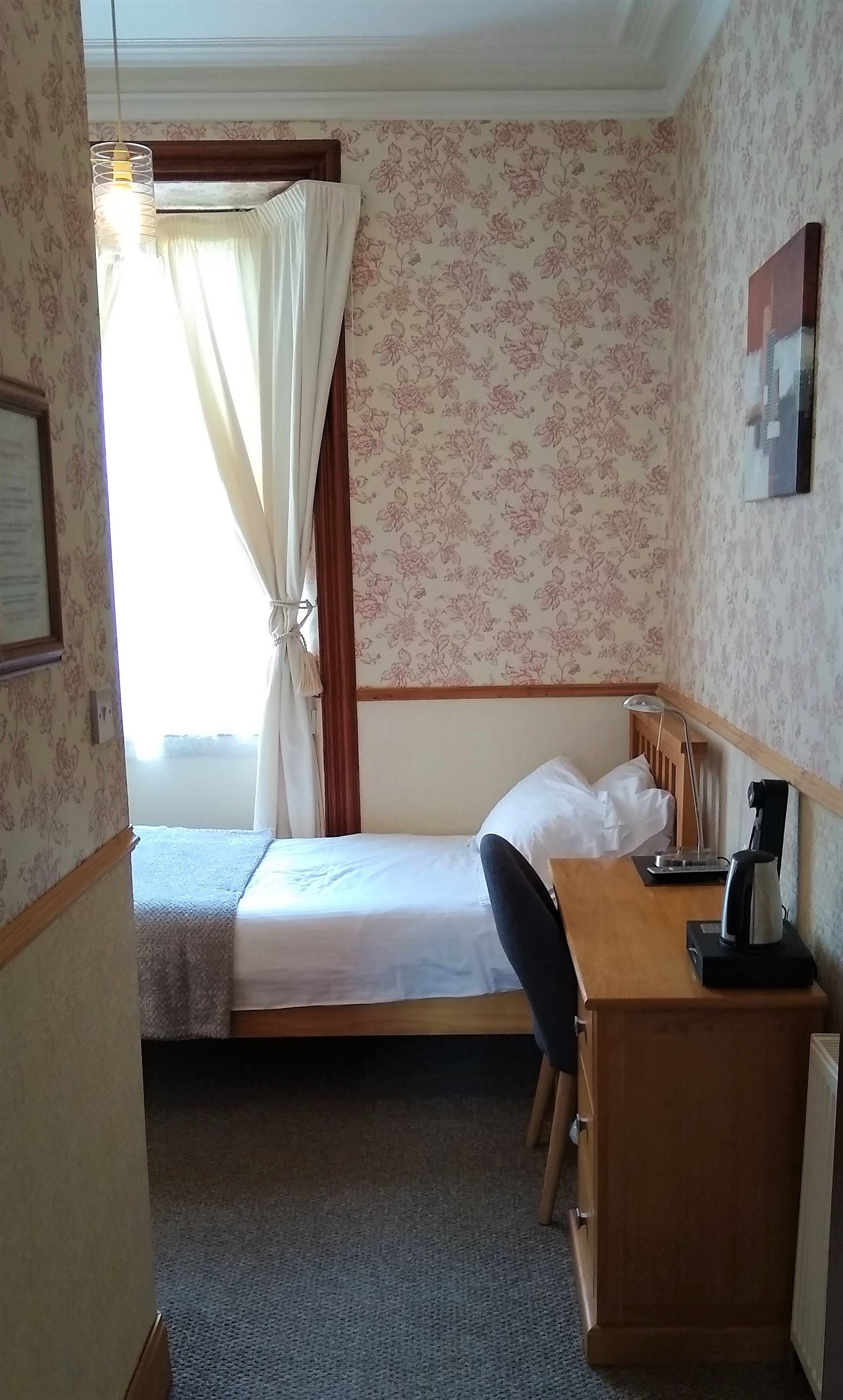single room, ensuite | 1 bedroom, premium bedding, laptop workspace, iron/ironing board