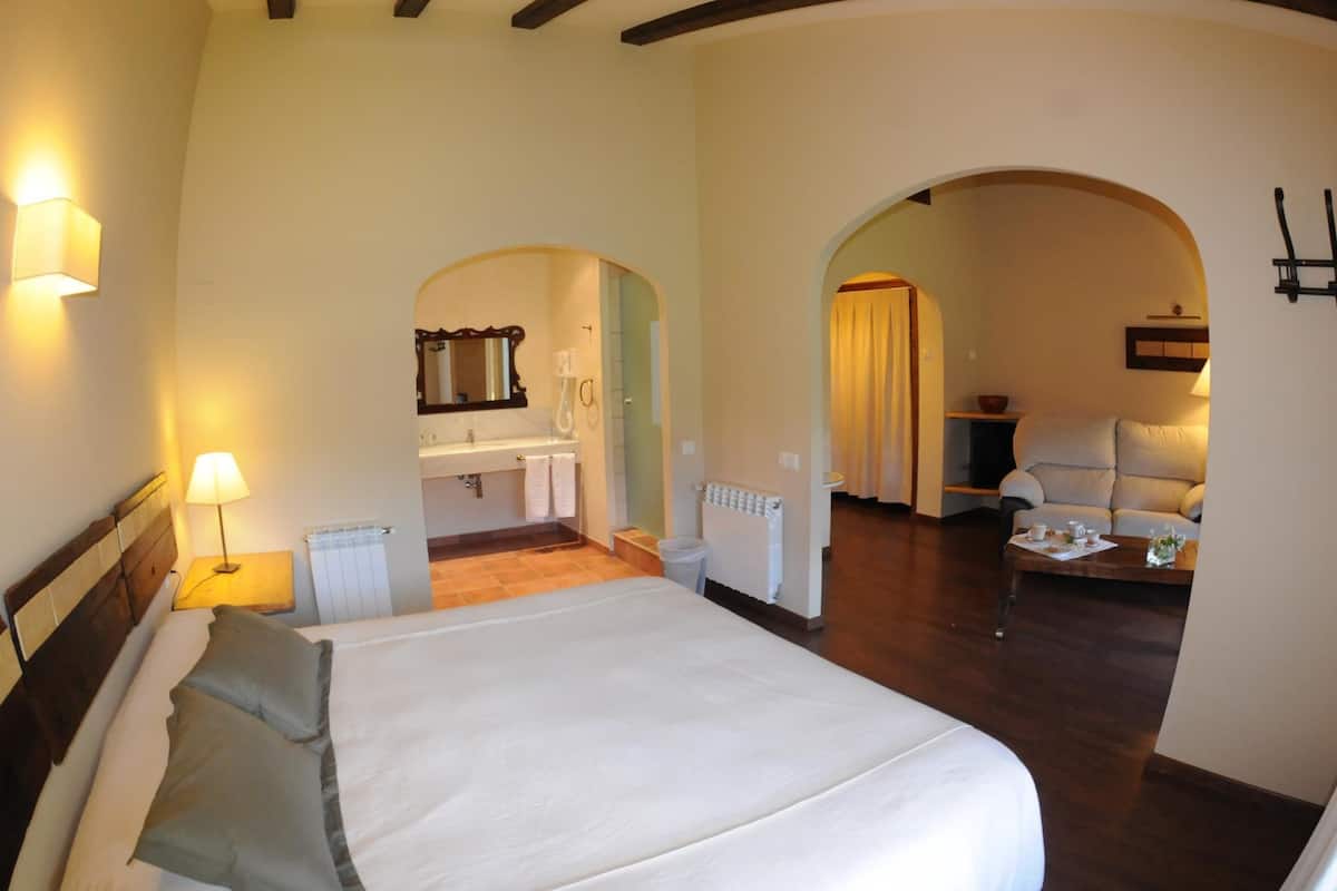 Suite | 1 Schlafzimmer, Schreibtisch, schallisolierte Zimmer, kostenloses WLAN