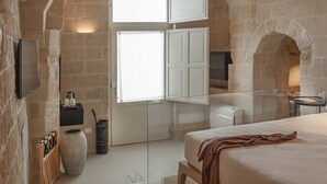Suite (Grotta)