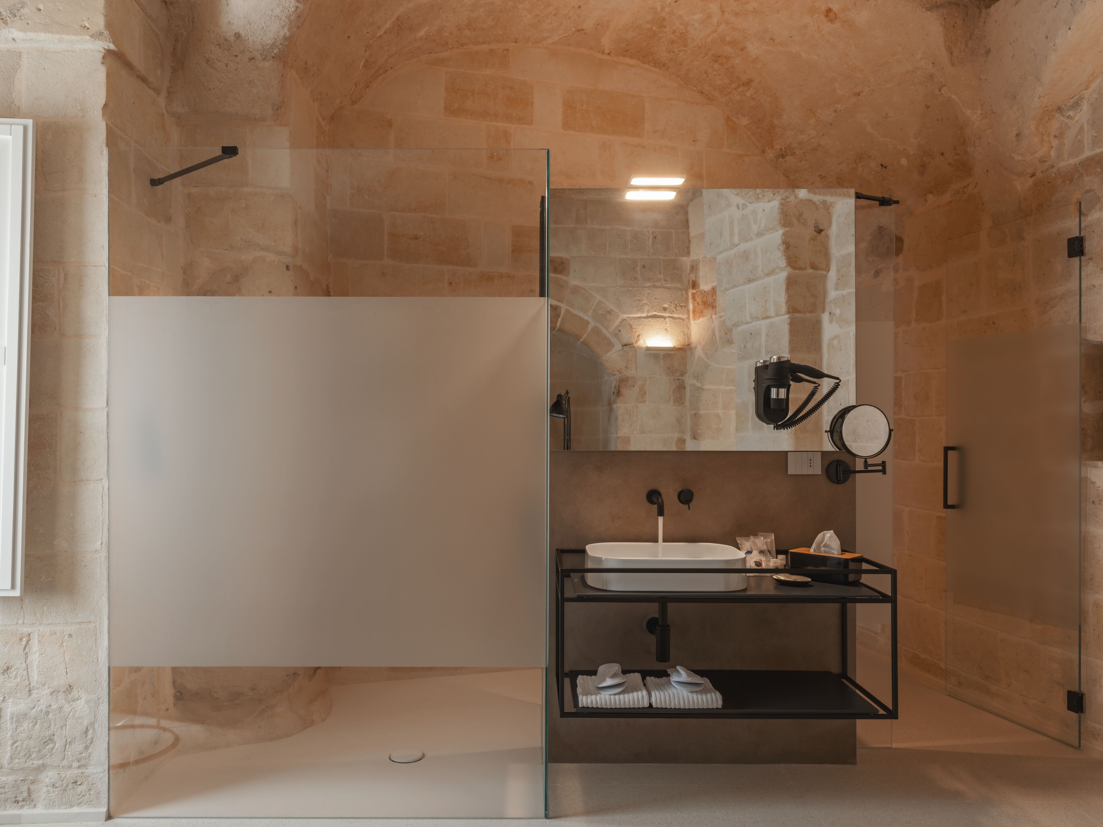 Suite (Grotta) | Badezimmer