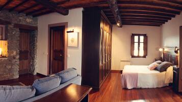 Bureau, chambres insonorisées, Wi-Fi gratuit, draps fournis