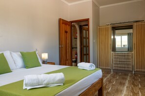 1 bedroom, soundproofing, iron/ironing board, free WiFi - Shanaz Beachside Retreat (Mahé Island)