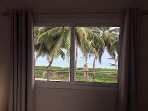 Apartamento, vistas al mar | Vistas desde la habitación