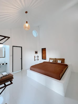 Blackout drapes, rollaway beds, free WiFi