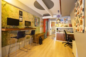 บริเวณนั่งเล่นที่ล็อบบี้