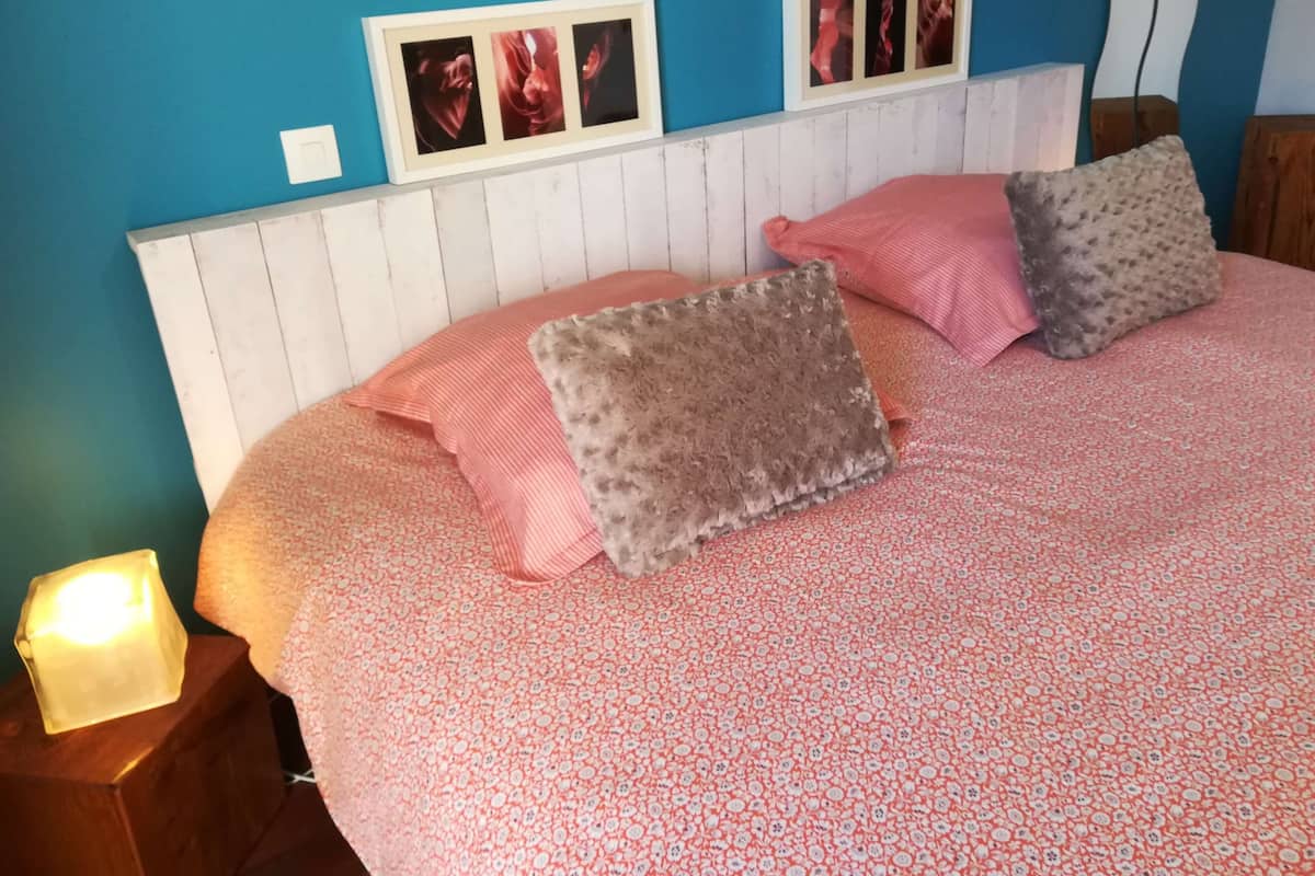 Double Room (Jardin) | Individually decorated, individually furnished, free cribs/infant beds
