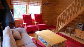 Chalet, 2 Schlafzimmer, Sauna | Wohnbereich