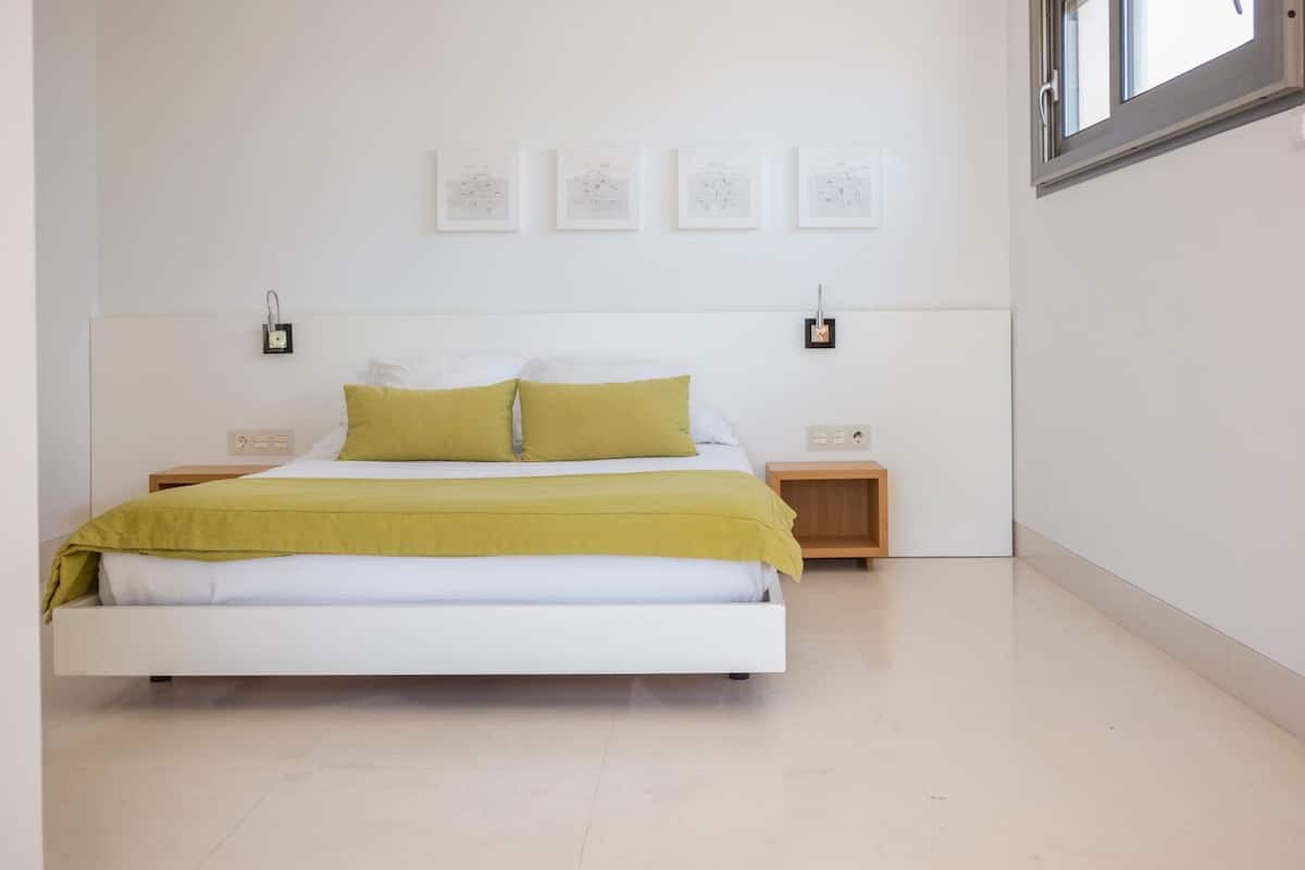 1 bedroom, minibar, in-room safe, desk