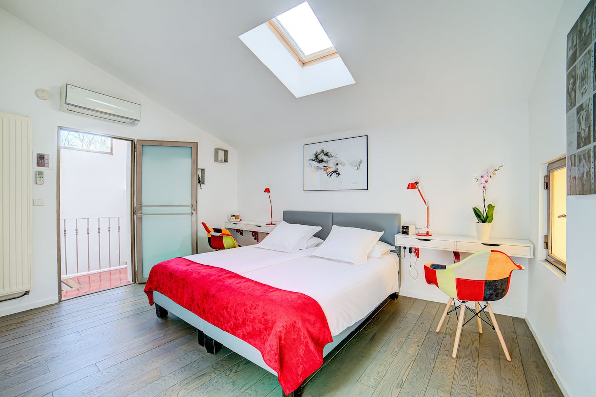 Comfort Double Room, Private Bathroom, Courtyard View | 1 bedroom