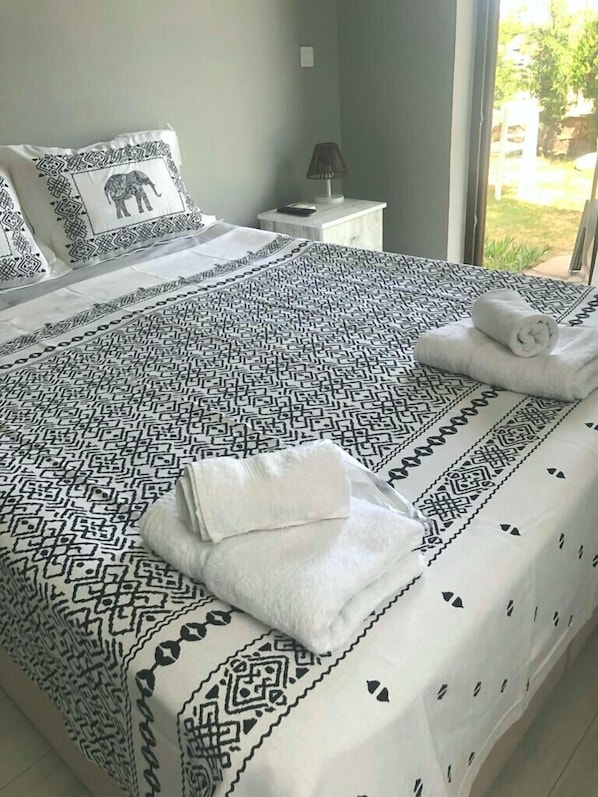 Standard Room | 2 bedrooms, premium bedding, minibar, individually decorated - Zeyna Butik Otel (Ayvalik)