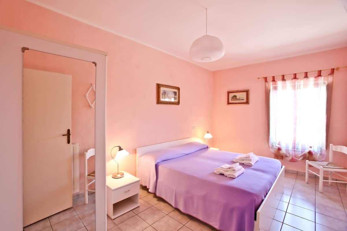 Standard Apartment, 2 Bedrooms | 1 bedroom, free WiFi, bed sheets