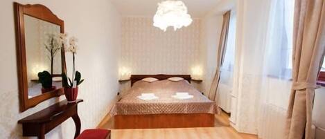 Suite, Jetted Tub (VIP)