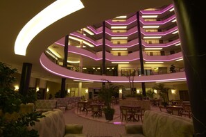 로비 좌석 공간