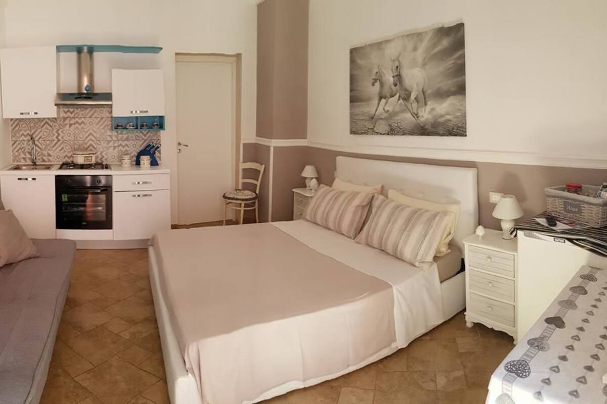Bureau, lits bébé (gratuits), Wi-Fi gratuit, décoration personnalisée