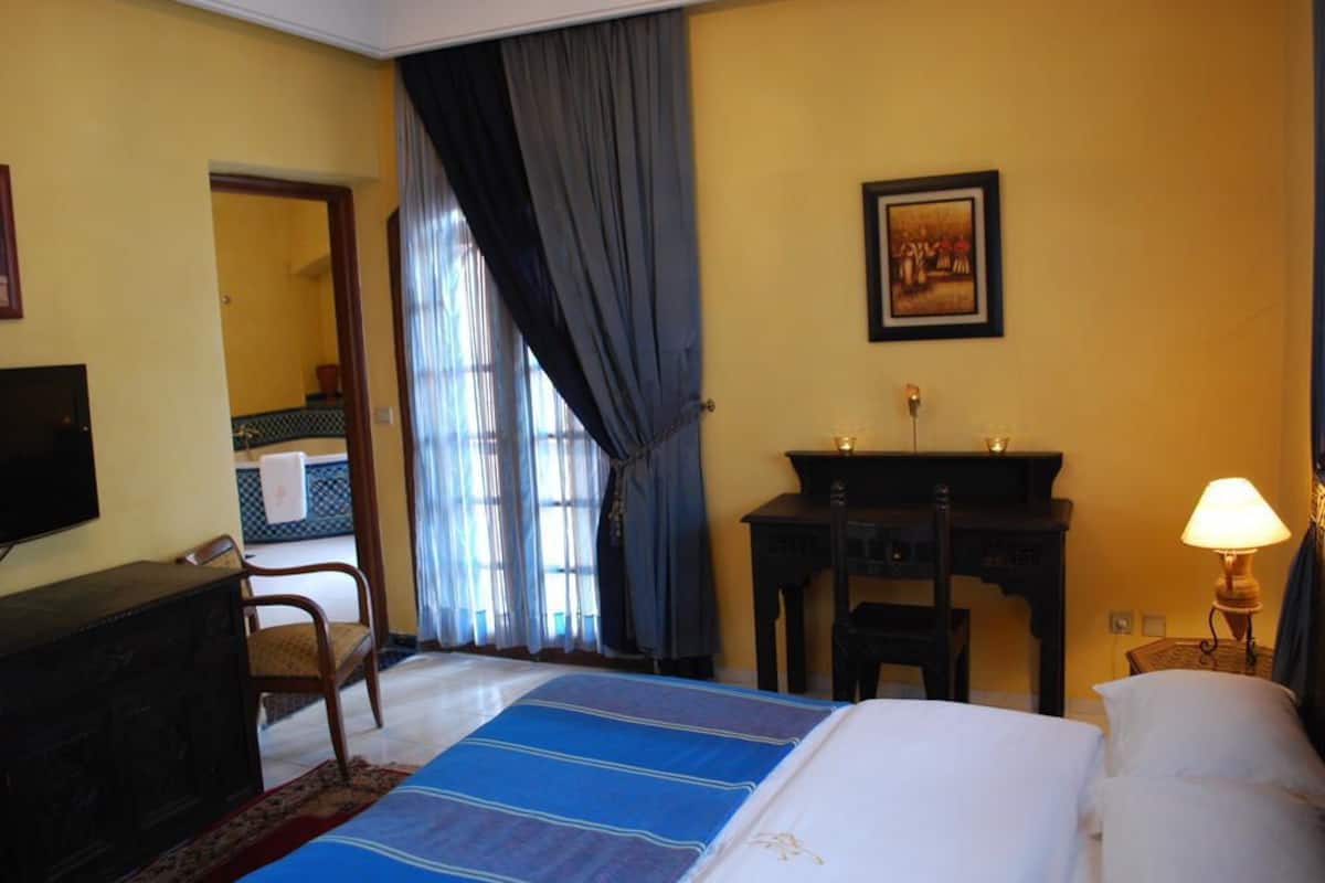 Suite Junior (Leila) | Ferro/asse da stiro, Wi-Fi gratuito, lenzuola