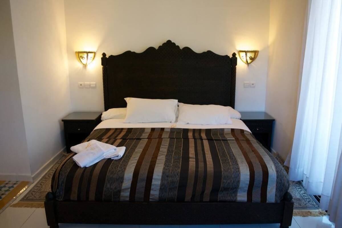 Suite, vistas al jardín (Zineb) | Tabla de planchar con plancha, wifi gratis, ropa de cama