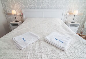 Iron/ironing board, free WiFi, bed sheets