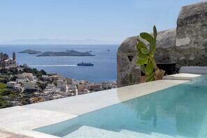 Seasonal outdoor pool - Wind Tales (Syros)