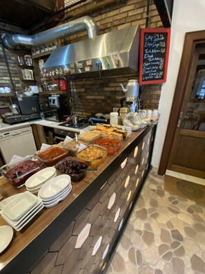 Desayuno buffet incluido todos los días