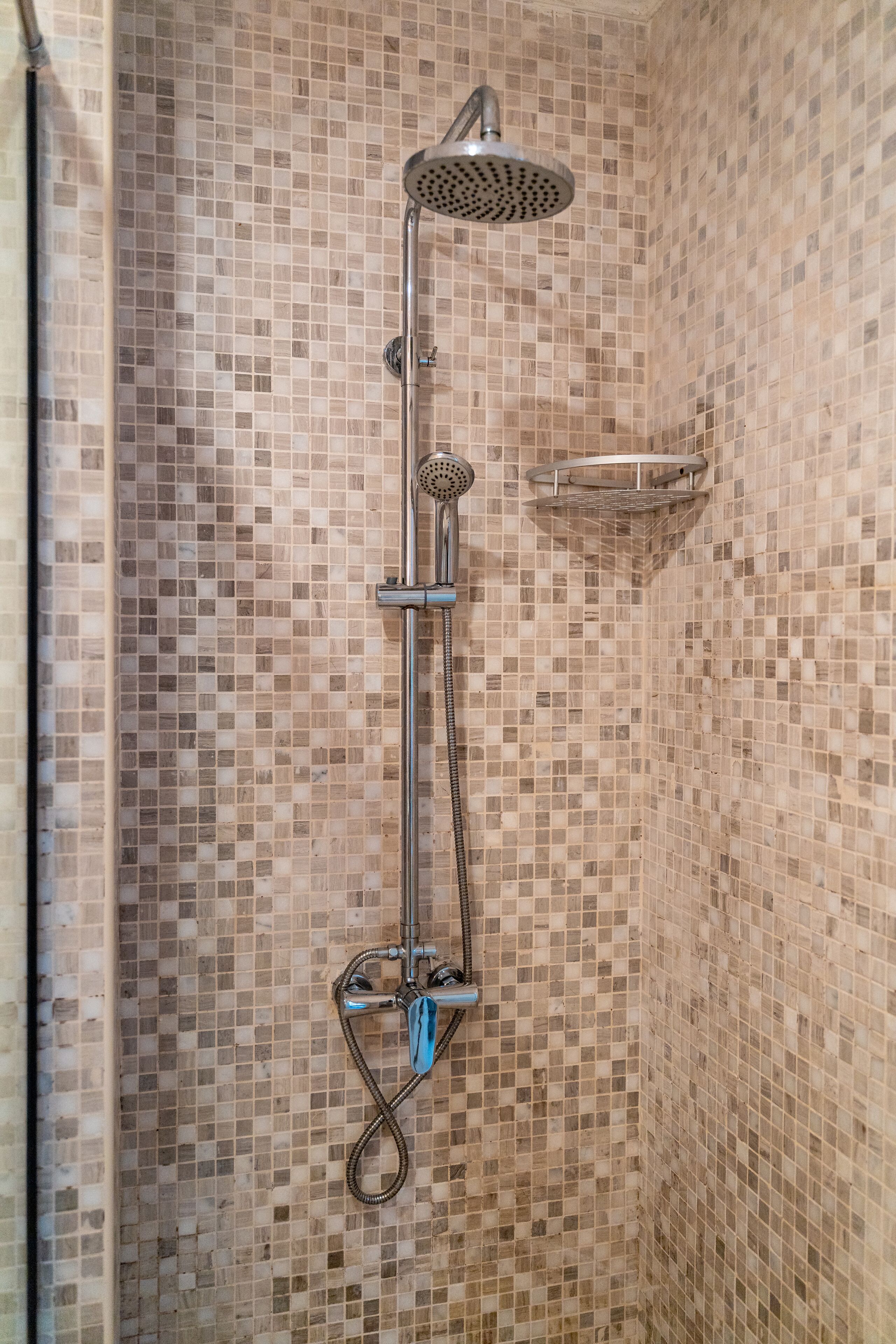 standard double room | minibar, in-room safe, desk, free wifi