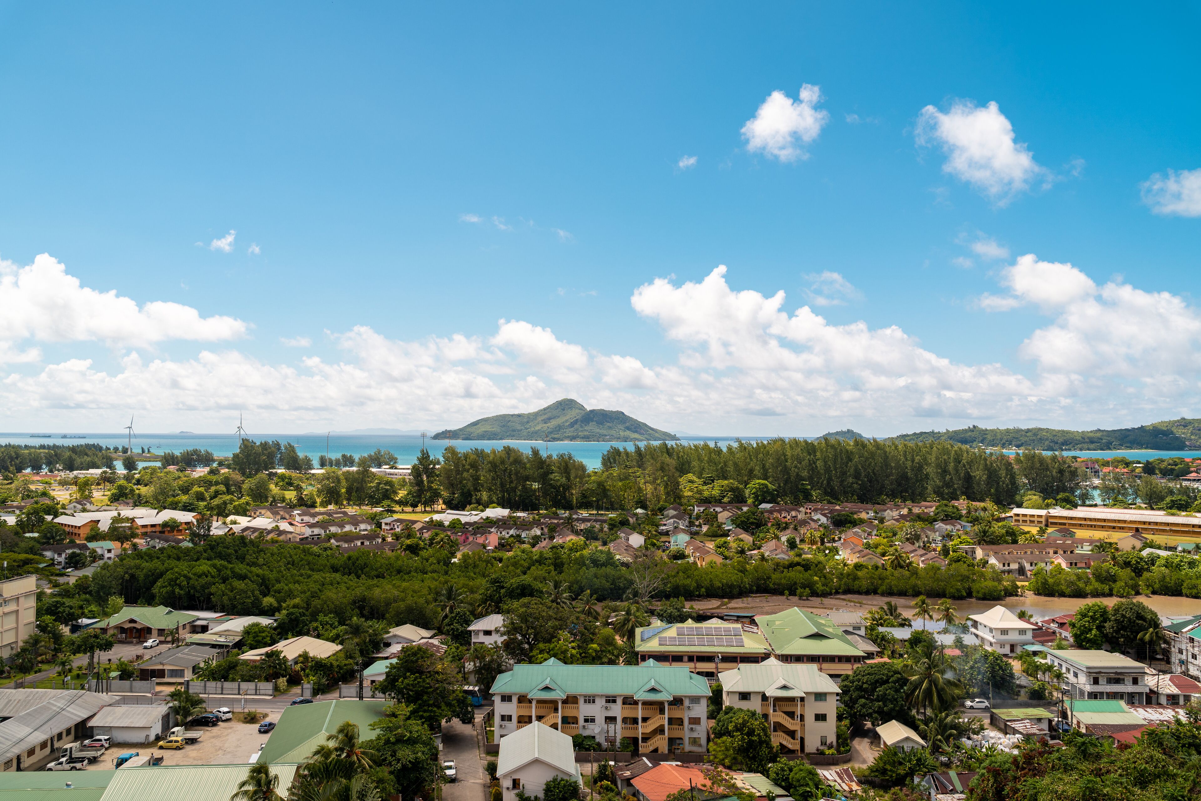 standard double room | minibar, in-room safe, desk, free wifi