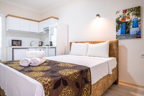 Bureau, espace de travail pour ordinateur portable