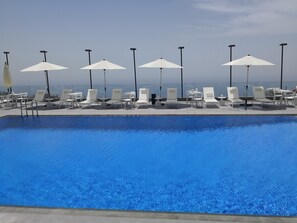 Indoor pool, outdoor pool, open 7:00 AM to 11:00 PM, pool umbrellas - Maximus Hotel Byblos (Blat)